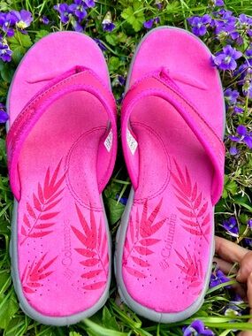 NWOT Columbia Barbie Pink Slide Omni-Grip Terrain Sandals 8 Weather Resistant
